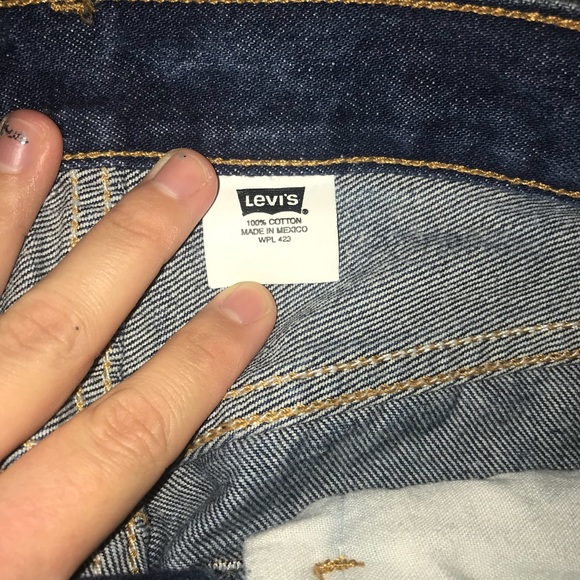 Vintage Levi’s 501 Mom Jeans - Picture 3 of 8